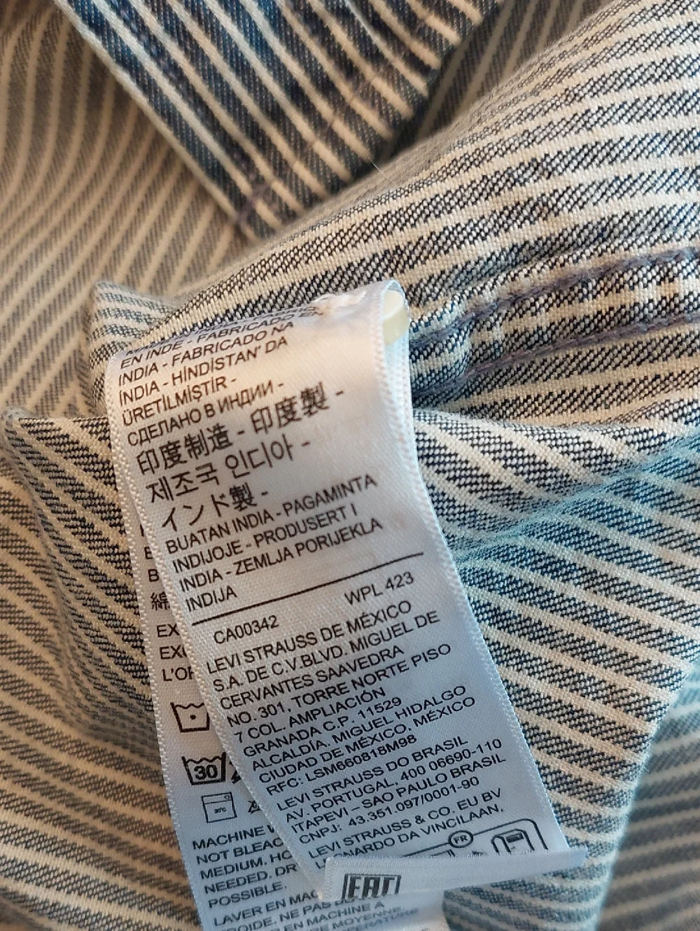 Levi's Men's Shirt, M,NWT - Picture 10 of 10